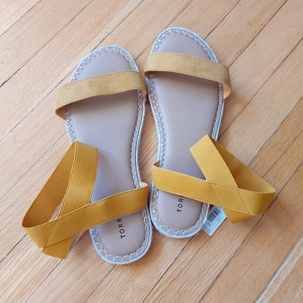 NWT yellow strapped sandals